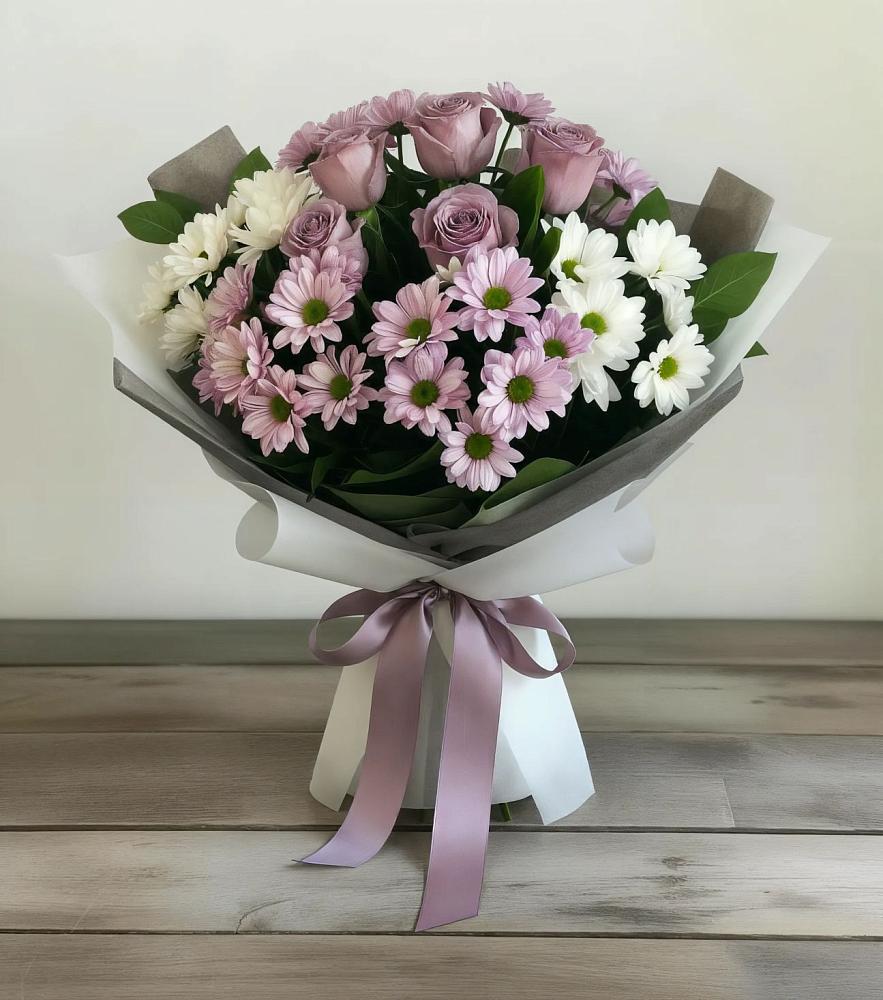 Букет цветов из: Хризантемы и Розы в Ливнах