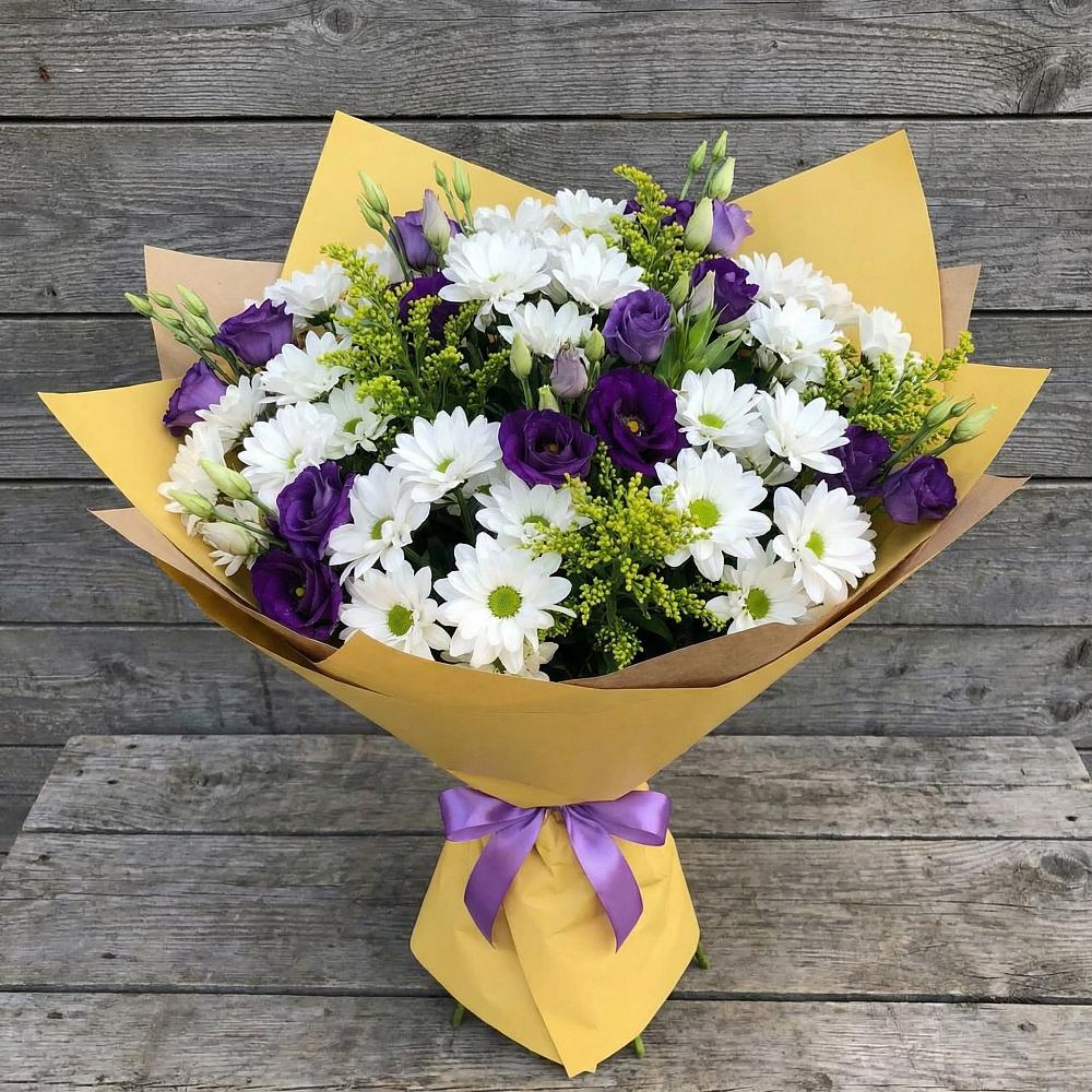 Букет цветов из: Ирисы, Хризантемы и Ромашки в Ливнах