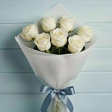 Букет 7 Белых роз Эдлесс Лав в Ливнах