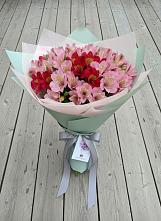 Букет цветов из:  Альстромерии в Ливнах