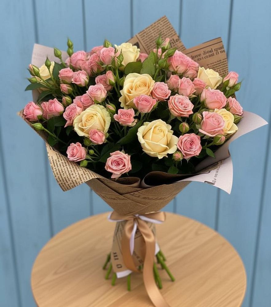 Букет цветов из: Розы в Ливнах