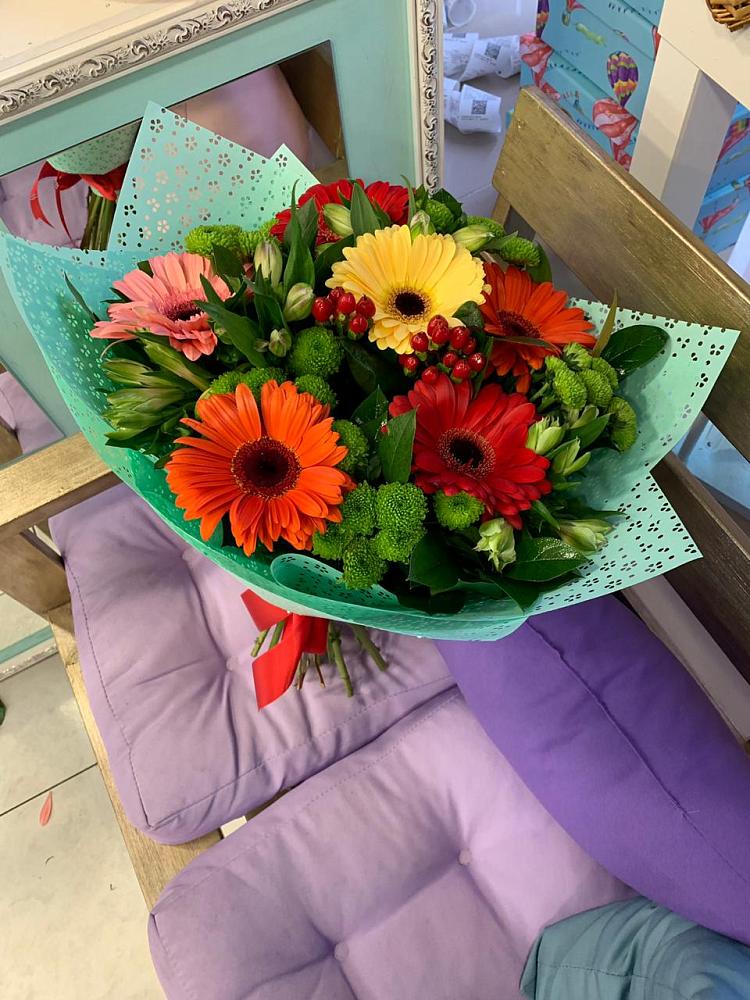 Букет цветов из: Герберы, Хризантемы и Альстромерии в Ливнах