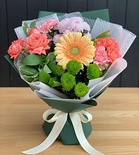 Букет цветов из:  Гвоздики, Розы, Герберы и Хризантемы #REPLACE_PRED# Ливнах