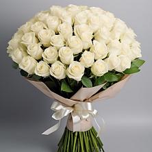 Букет 101 беля роза Белоснежка в Ливнах