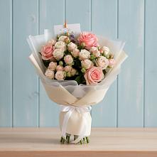 Букет цветов из:  Розы #REPLACE_PRED# Ливнах