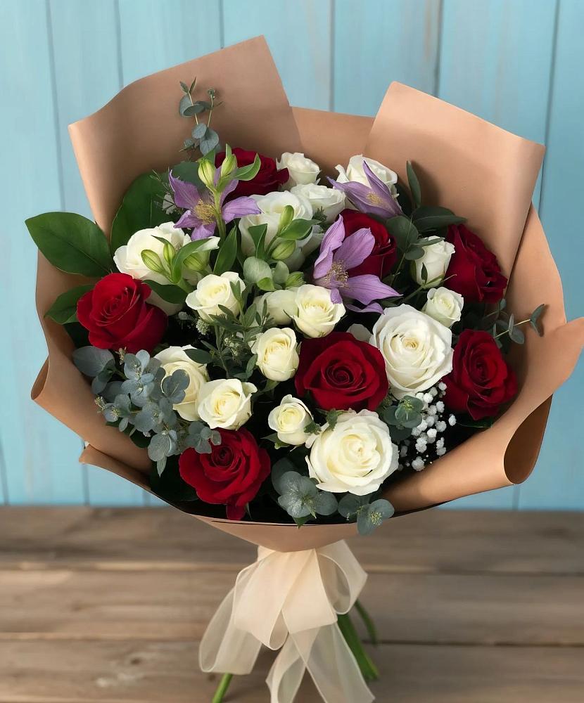 Букет цветов из: Розы и Альстромерии в Ливнах