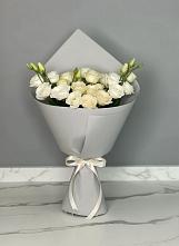 Букет цветов из:  Розы и Лизиантусы в Ливнах